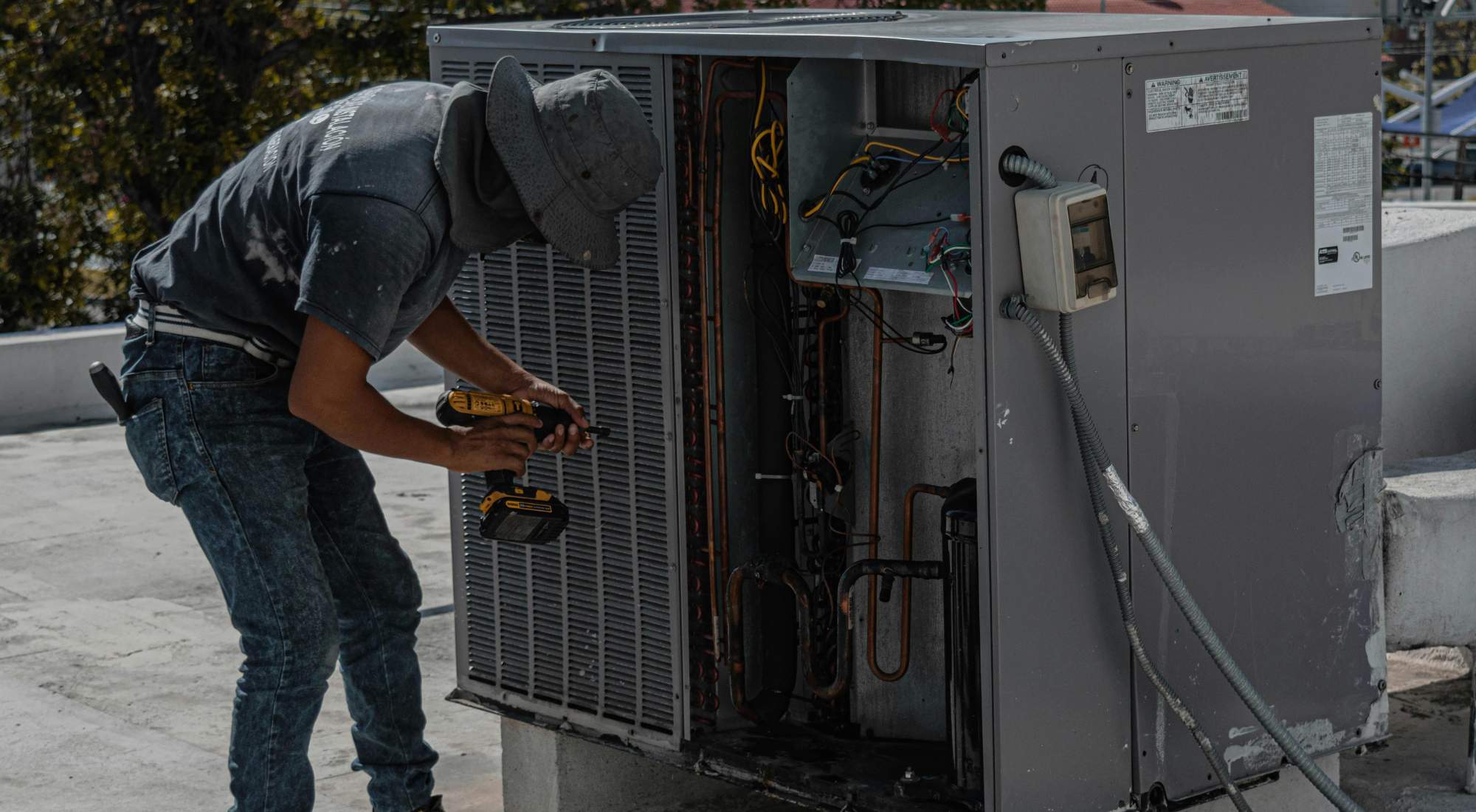 how to find hvac refrigerant leak